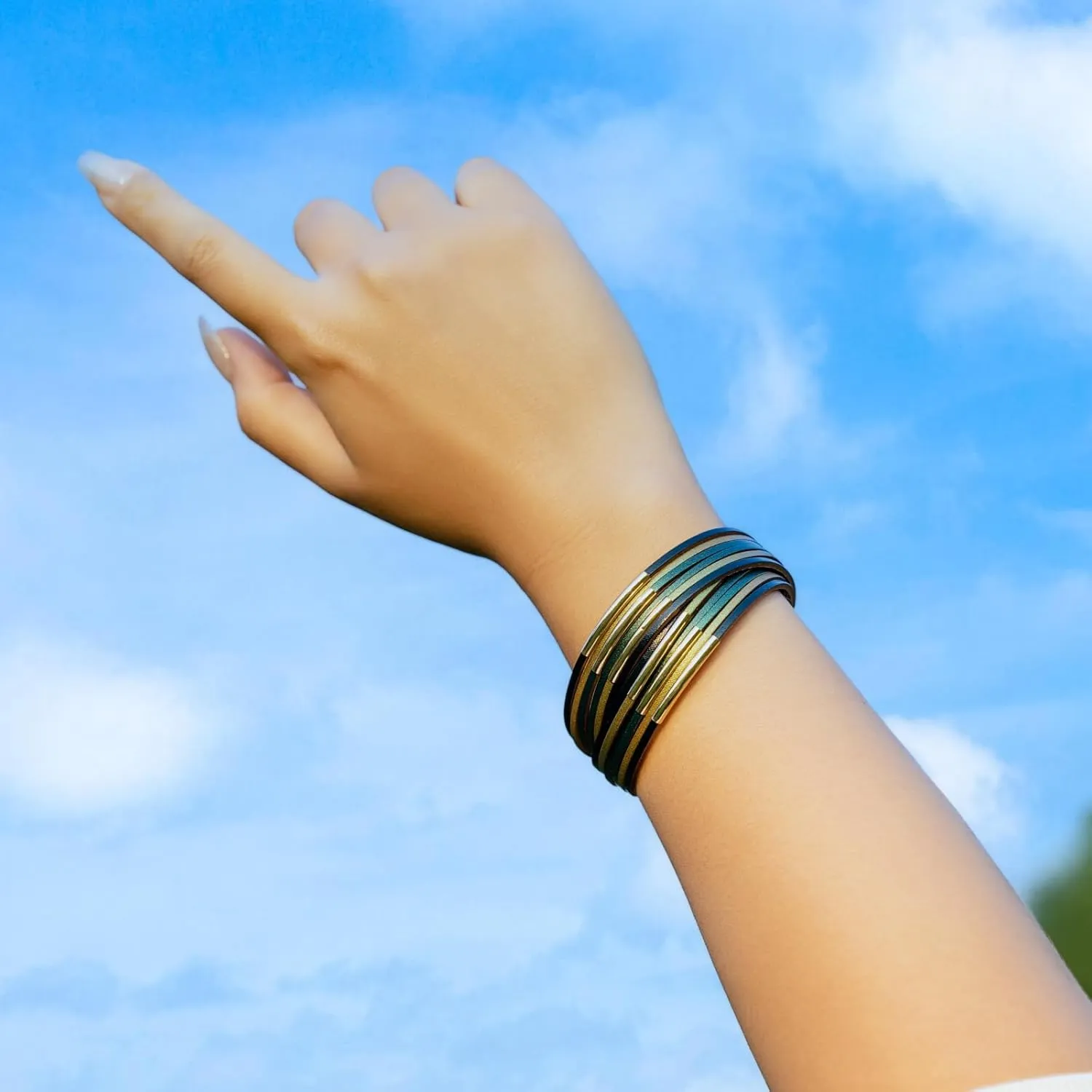 FANCY SHINY Boho Leather Bangle Bracelets Stackable Noodle Tube Bracelets Layered Wrap Cuff Bracelets with Magnetic Clasp